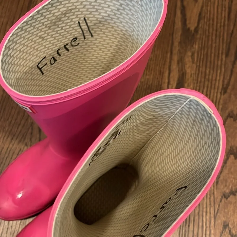 Hunter boots pink